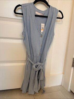 Sleeveless Pale Blue Button-Front Romper with Tie Waist